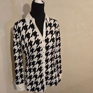 New York & Company Black and White Houndstooth Blouse